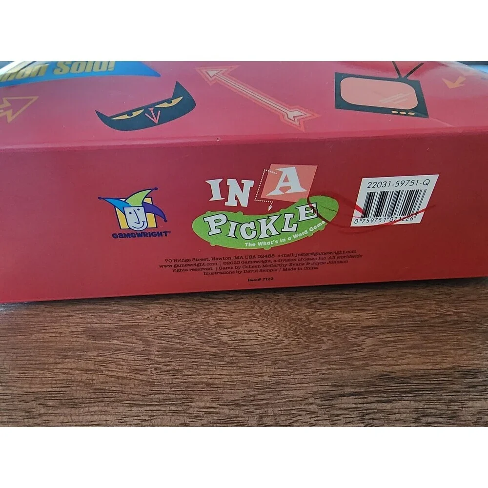 NEW In A Pickle Family Fun Party Card Game | Gamewright | Ages 10+ - Picture 3 of 3